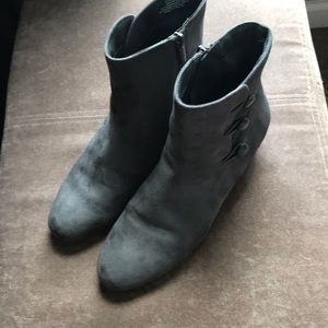 Impo faux suede ankle boots